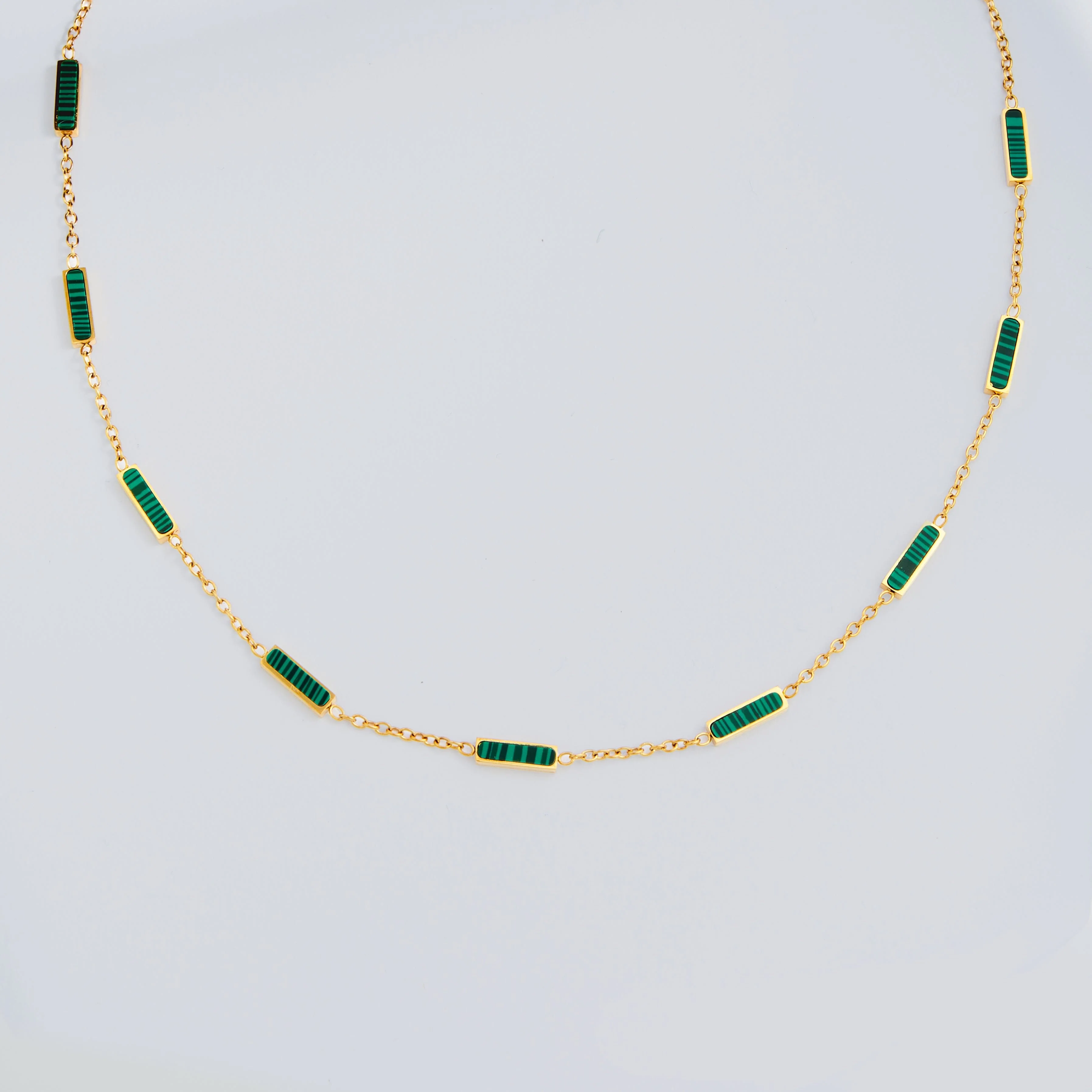 Gold Como Bar Chain - Image 4