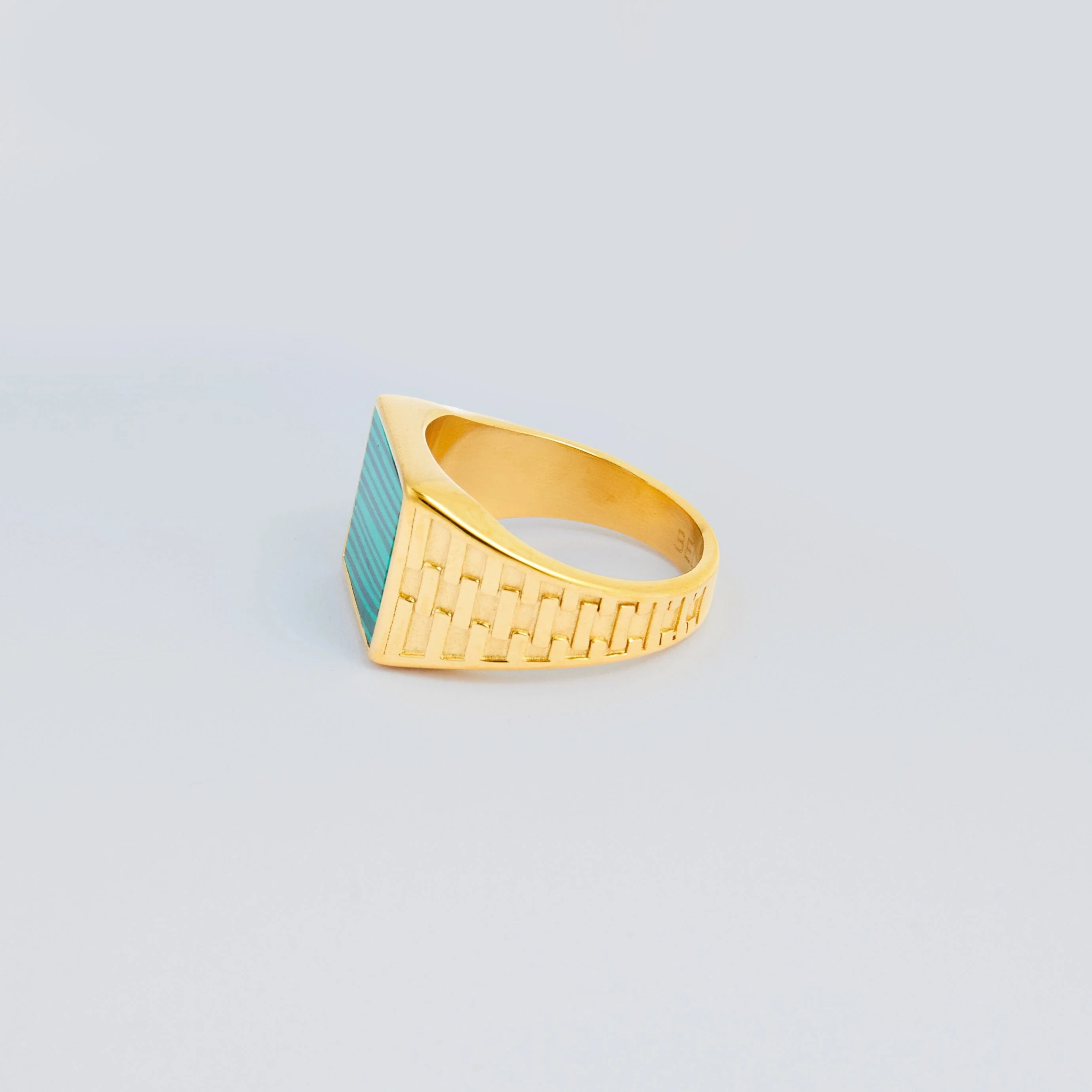 Gold Como Signet Ring - Image 4