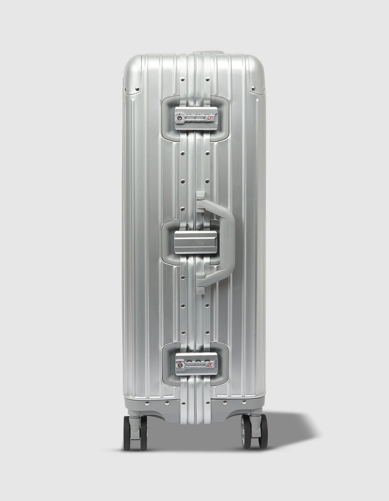 Large Silver Aluminium Hold Case - Image 5