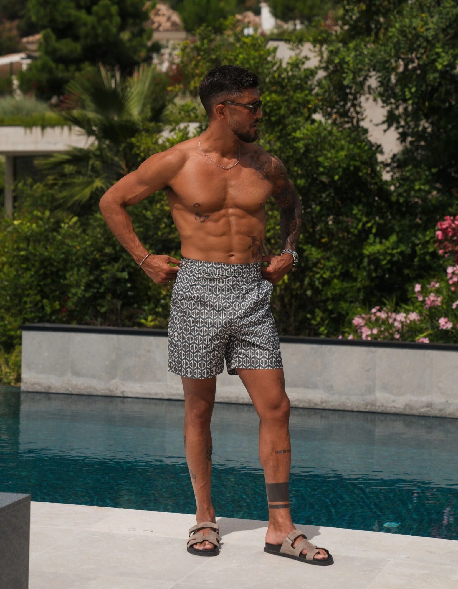 Monochrome Tate Print Swimshort - Image 4