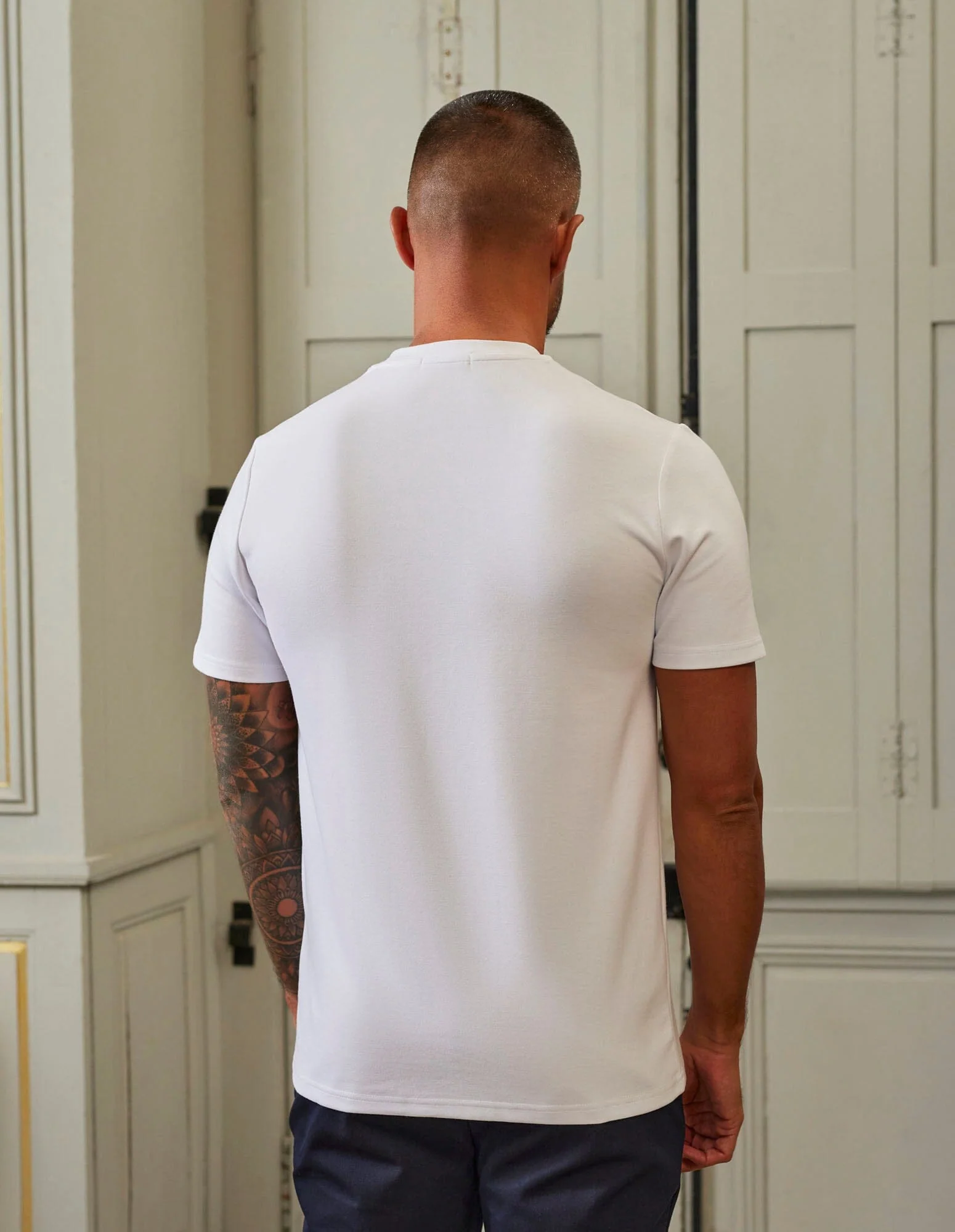 Premium T-shirt White - Image 3